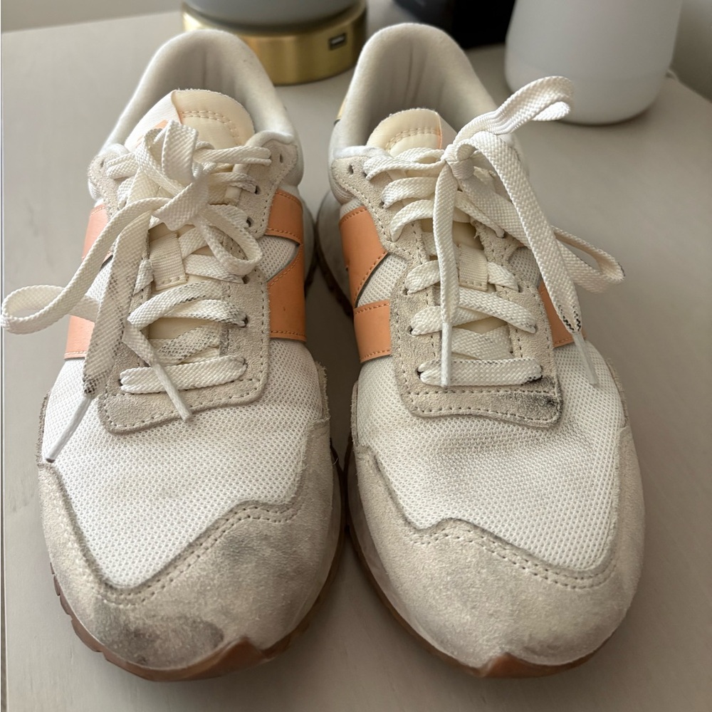 New Balance 237 Women's Shoes - White and Peach